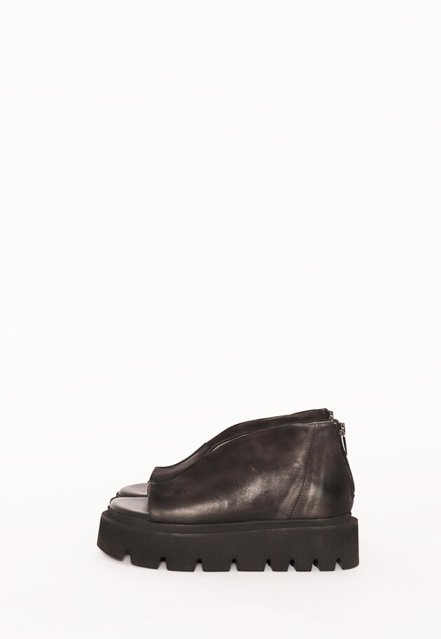 Lofina - Lofina sandal with a zipper