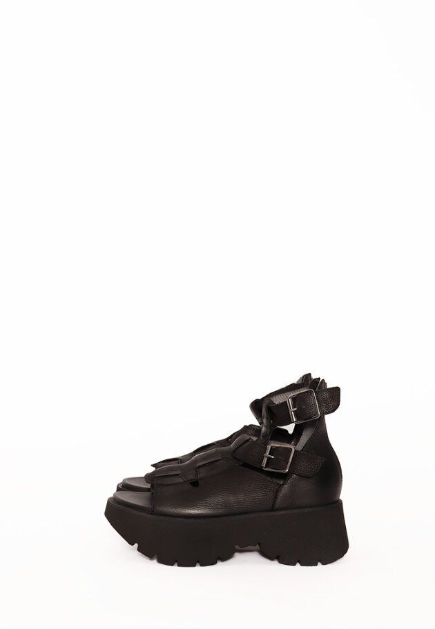 Lofina - Sandal with a micro sole, zipper and buckles