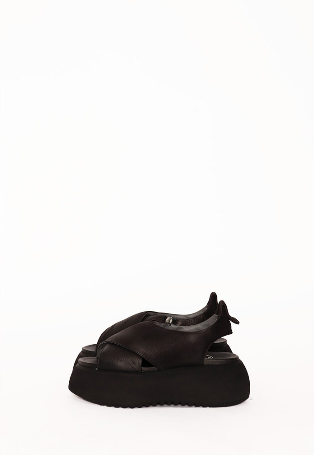 Lofina - Sandal with a micro sole and a zipper