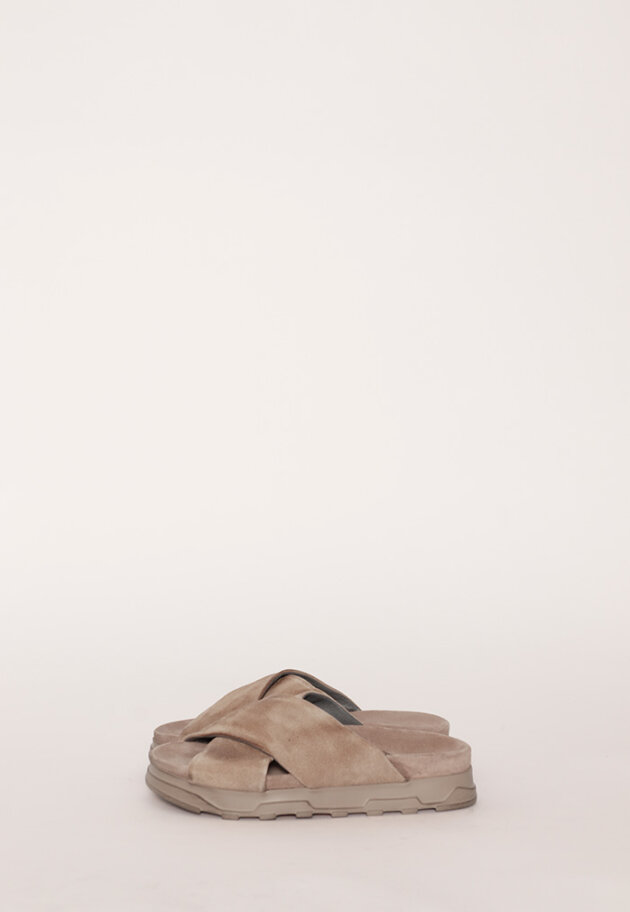 Lofina - Sandal in suede with a footbed sole
