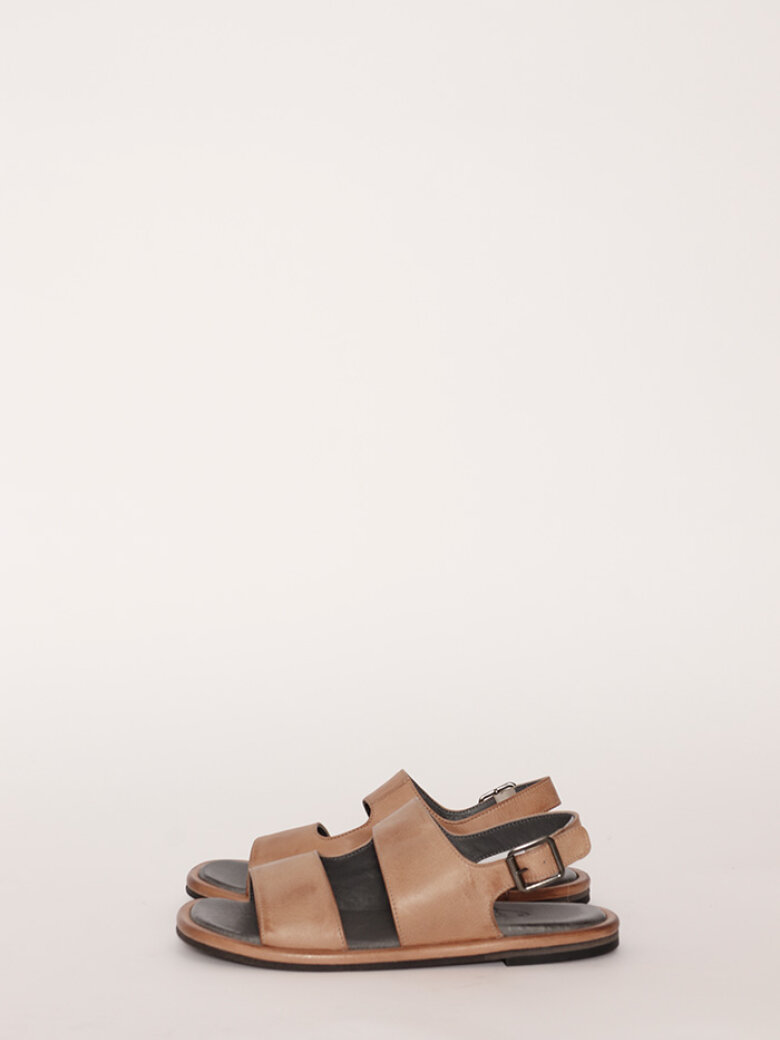 Lofina - Sandal med lædersål og rem