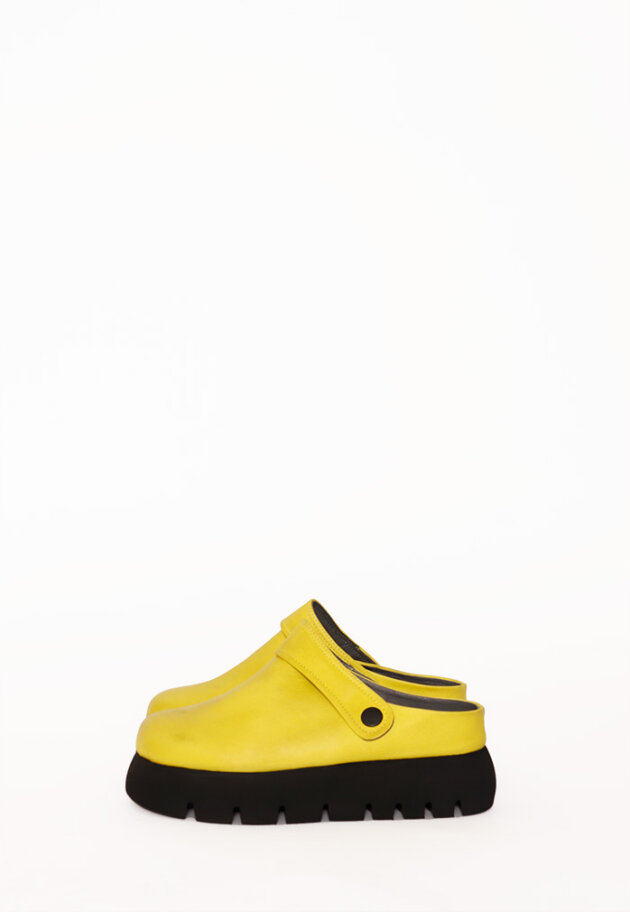 Lofina - Shoe with micro sole and a brake