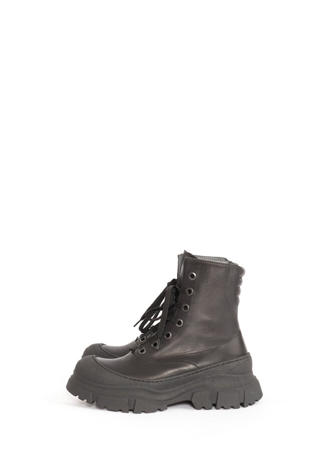 Lofina - Chunky bootie with laces