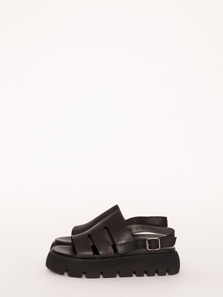 Lofina - Lofina sandal med spænde