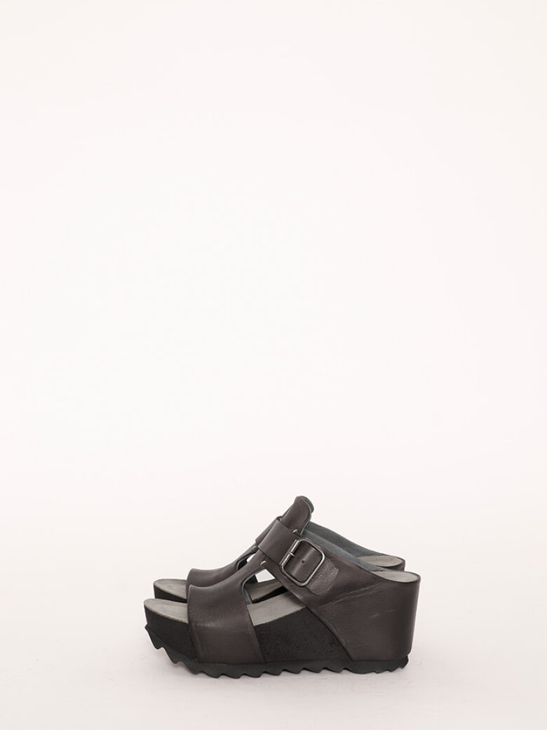 Lofina - Lofina sandal med kilehæl
