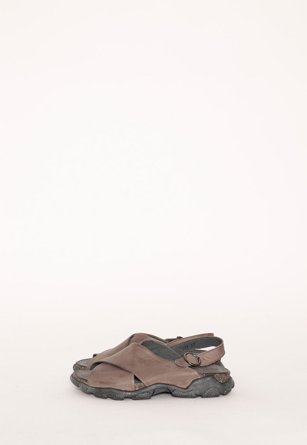 Lofina - Lofina sandal with a buckle