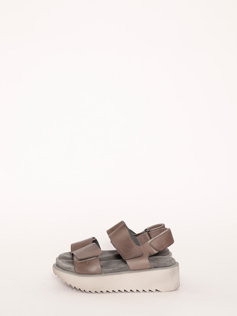 Lofina - Sandal med micro sål