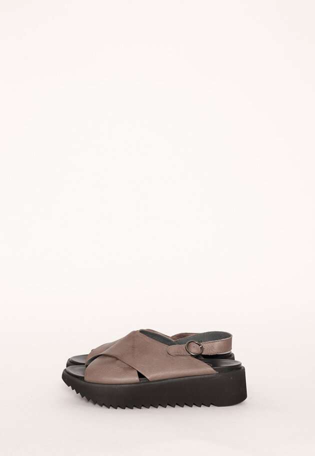 Lofina - Lofina sandal with a buckle