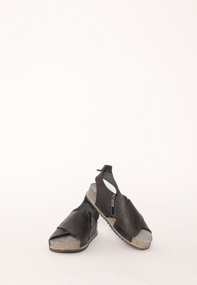 Lofina - Lofina sandal with crossing straps  