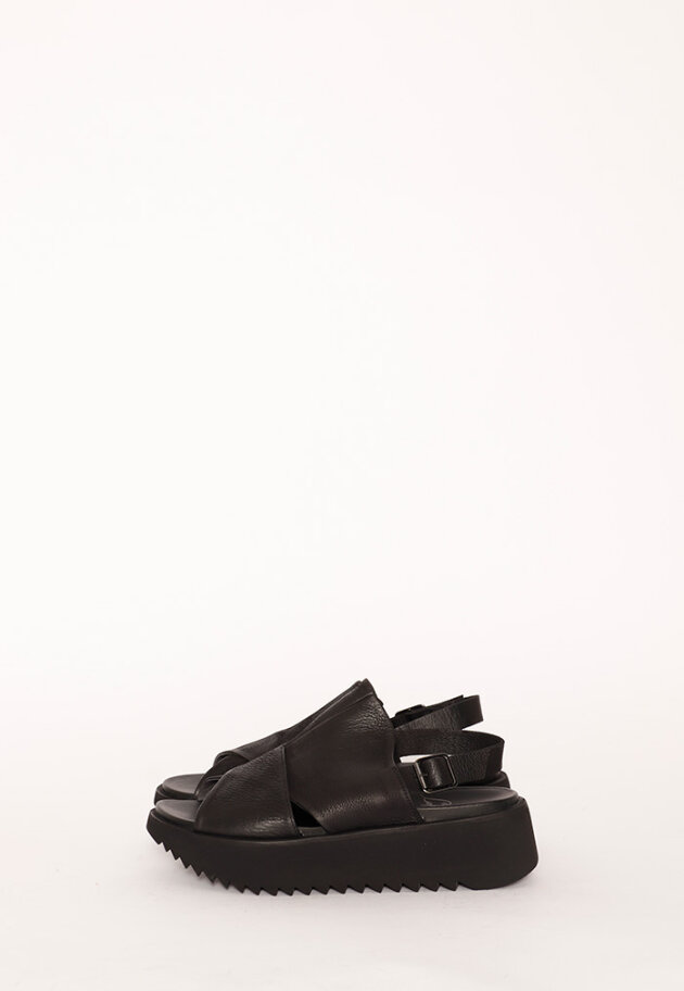 Lofina - Lofina sandal with a buckle