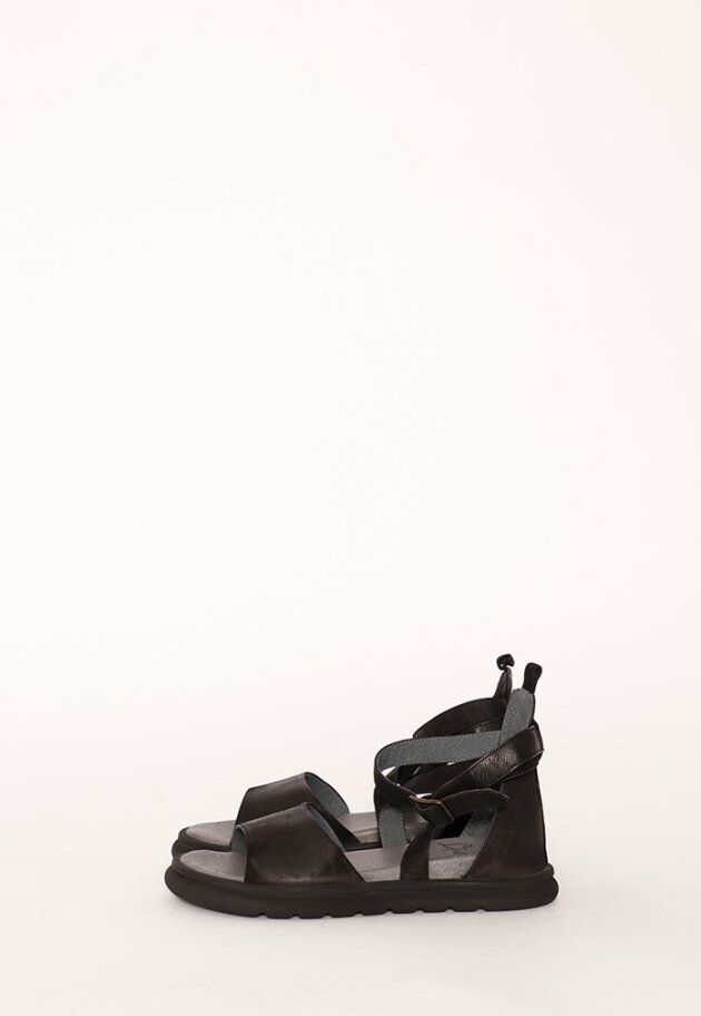 Lofina - Lofina sandal with an ankle strap