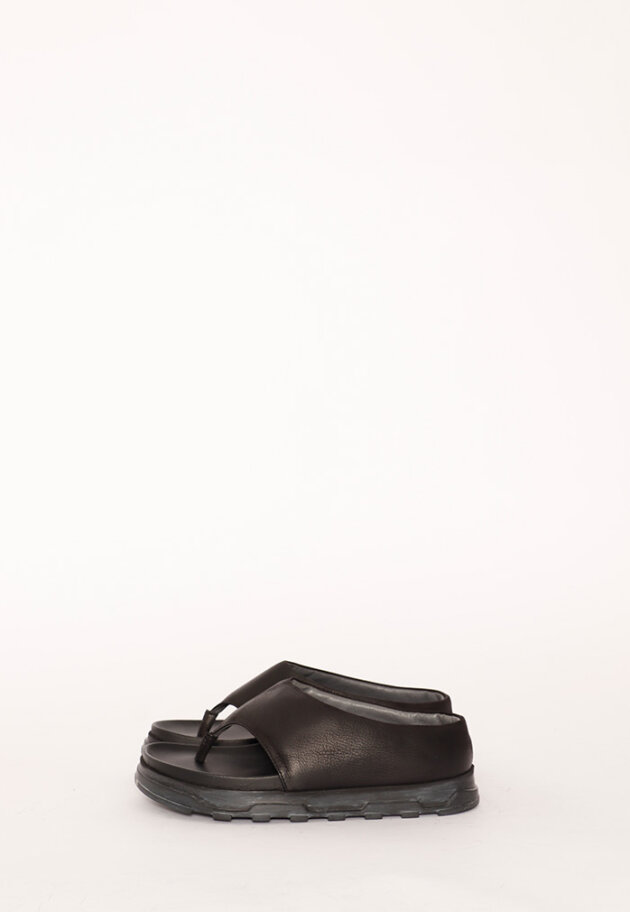 Lofina - Sandal with a footbed sole