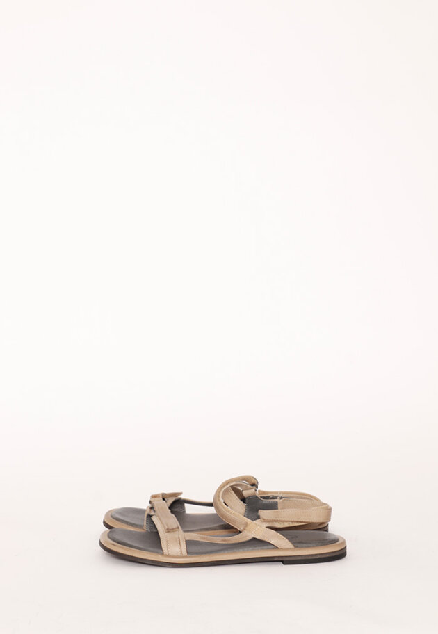 Lofina - Sandal with a leather sole and buckle