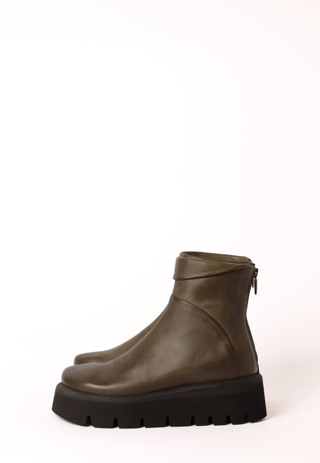 Lofina - Bootie with zipper