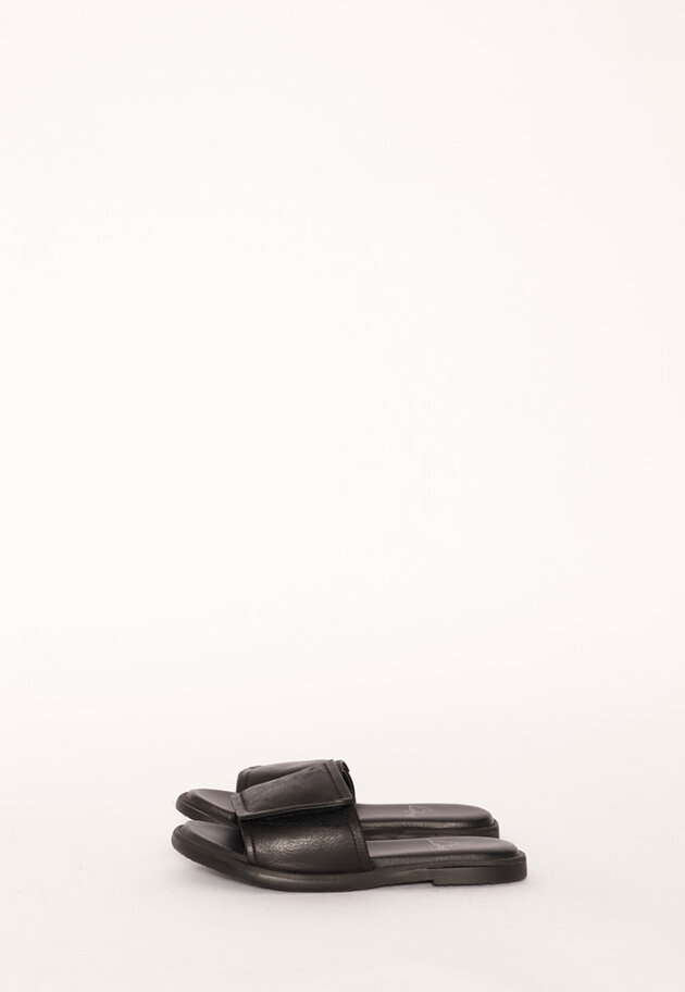 Lofina - Lofina sandal with velcro
