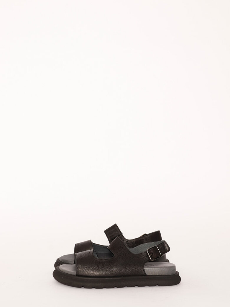Lofina - Lofina sandal med metalspænde