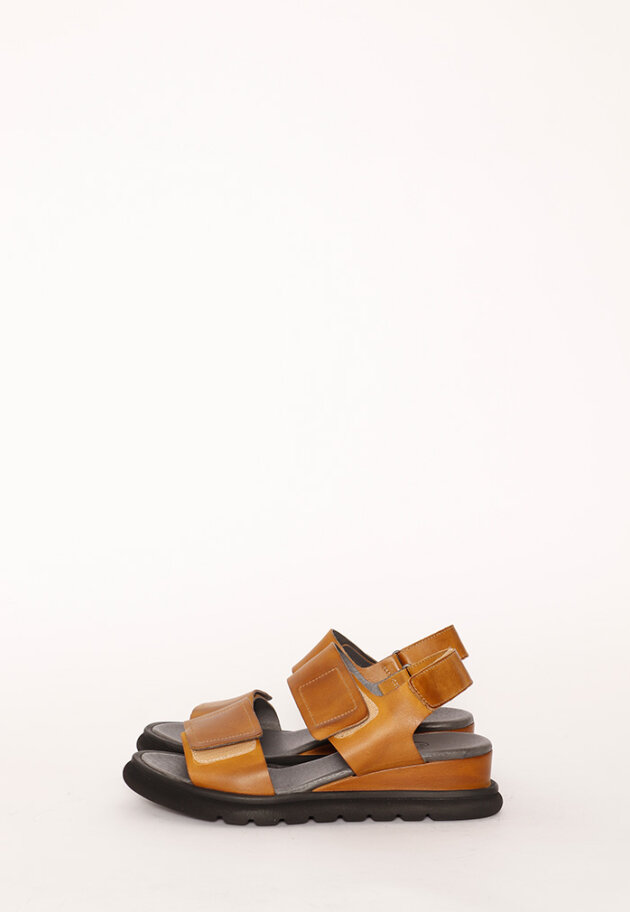 Lofina - Lofina sandal with wedge heel