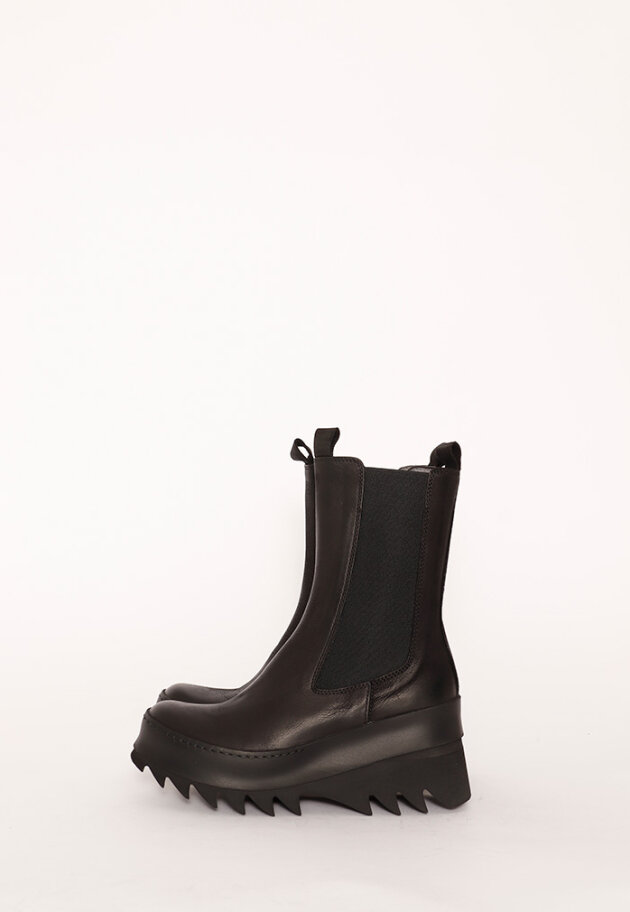 Lofina - Boot with a micro sole and elastic side panels