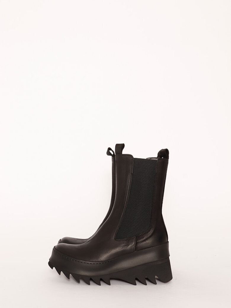 Lofina - Boot with a micro sole and elastic side panels