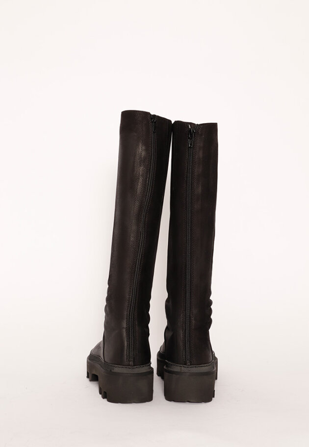 Lofina - Boot with a micro fiber sole and a zipper