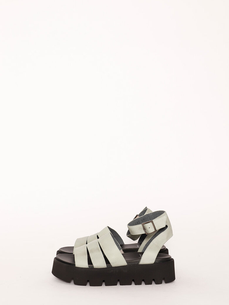 Lofina - Lofina sandal med spænde
