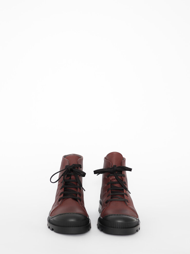 Lofina - Boot with laces
