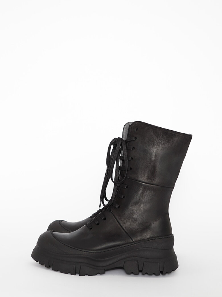 Lofina - Boot with laces