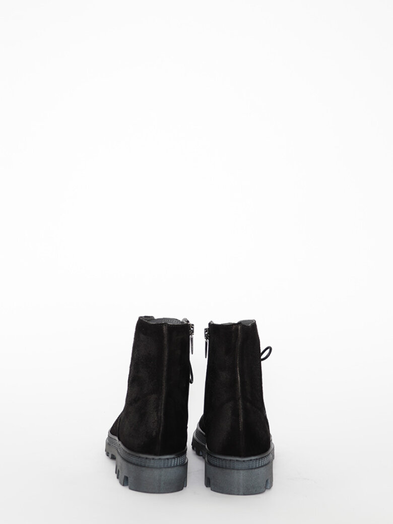 Lofina - Boot in suede with laces and zipper