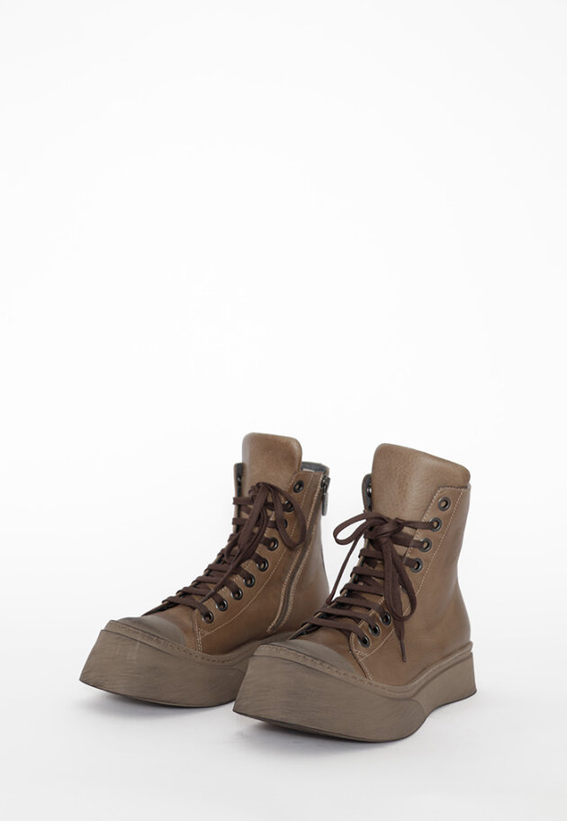 Lofina - Short boot with laces