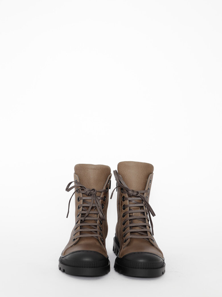 Lofina - Boot with laces