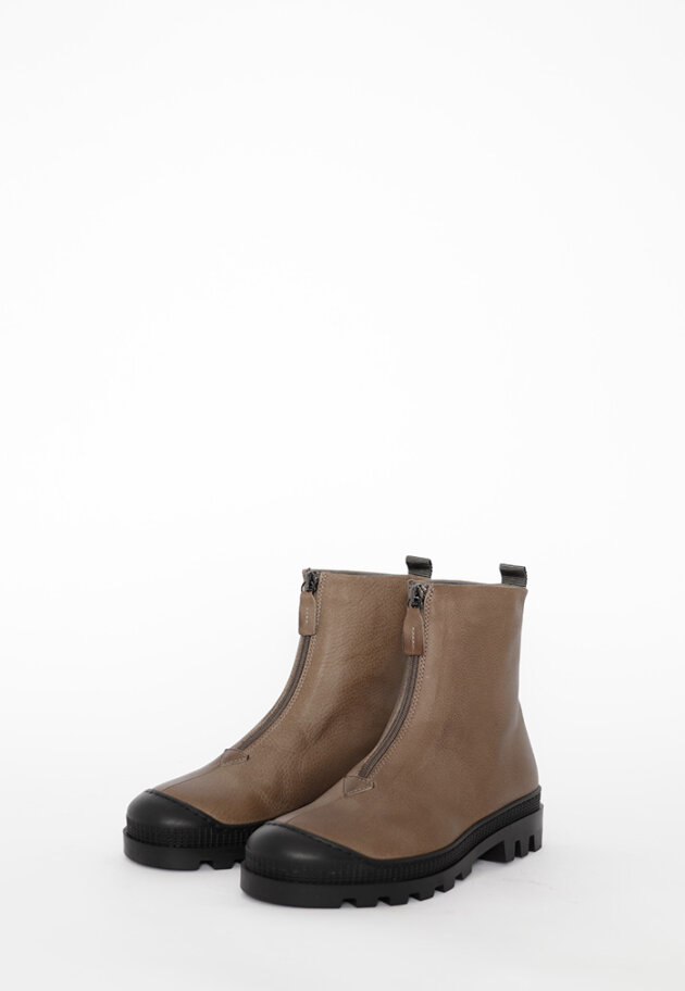 Lofina - Boot with front zipper