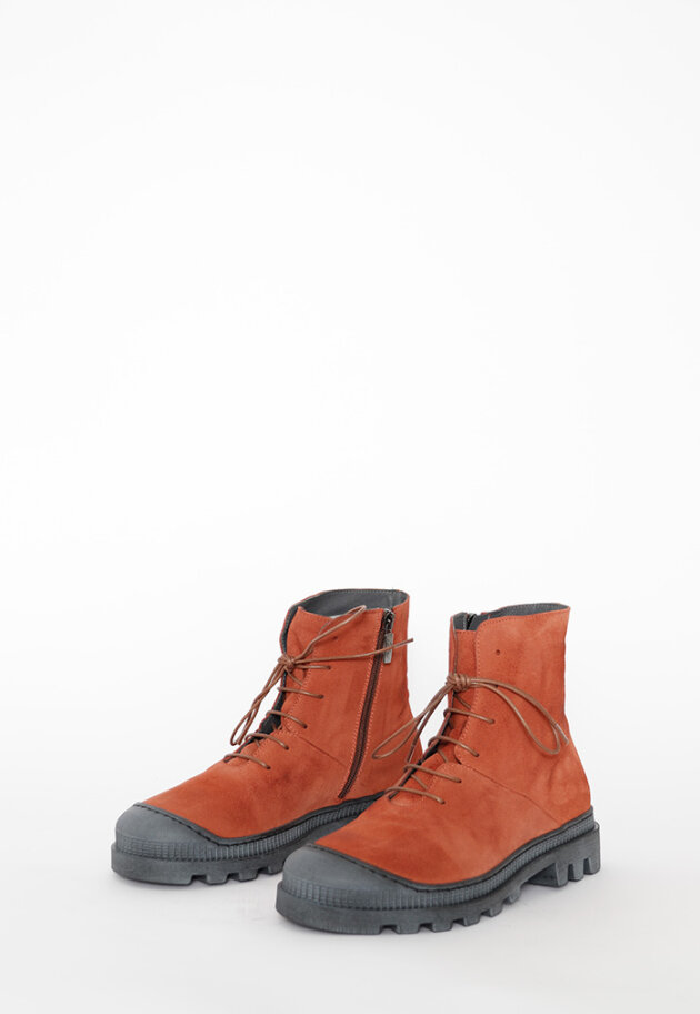 Lofina - Boots with laces and a zipper