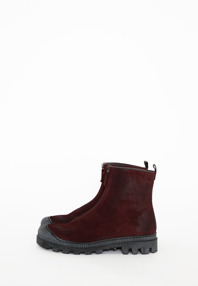 Lofina - Boots in suede with front zipper