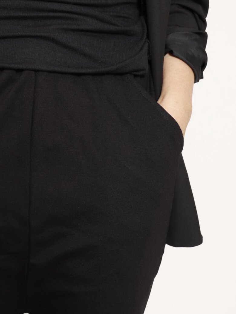 Sort Aarhus - Baggy cropped bukser med elastik og lommer