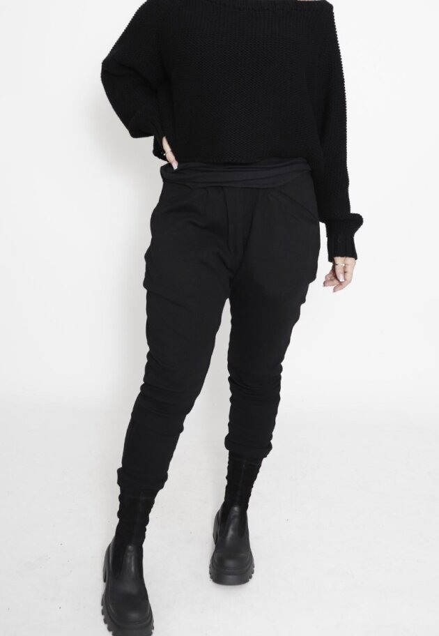 Sort Aarhus - Baggy ribbed sweat pants with elastic waist band and pockets