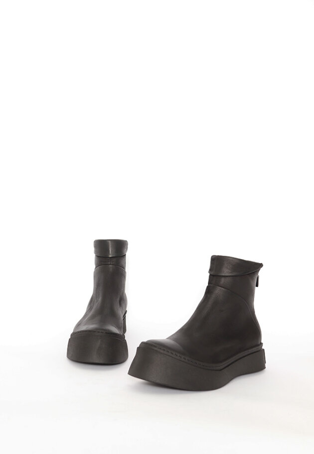 Lofina - Boots with zipper