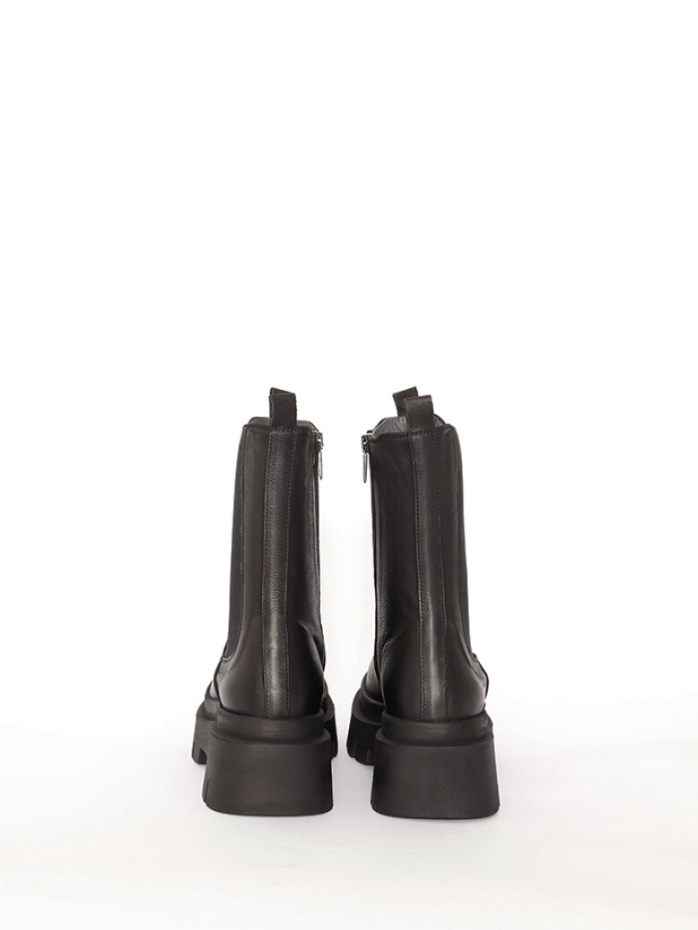 Lofina - Boots with elastic and zipper
