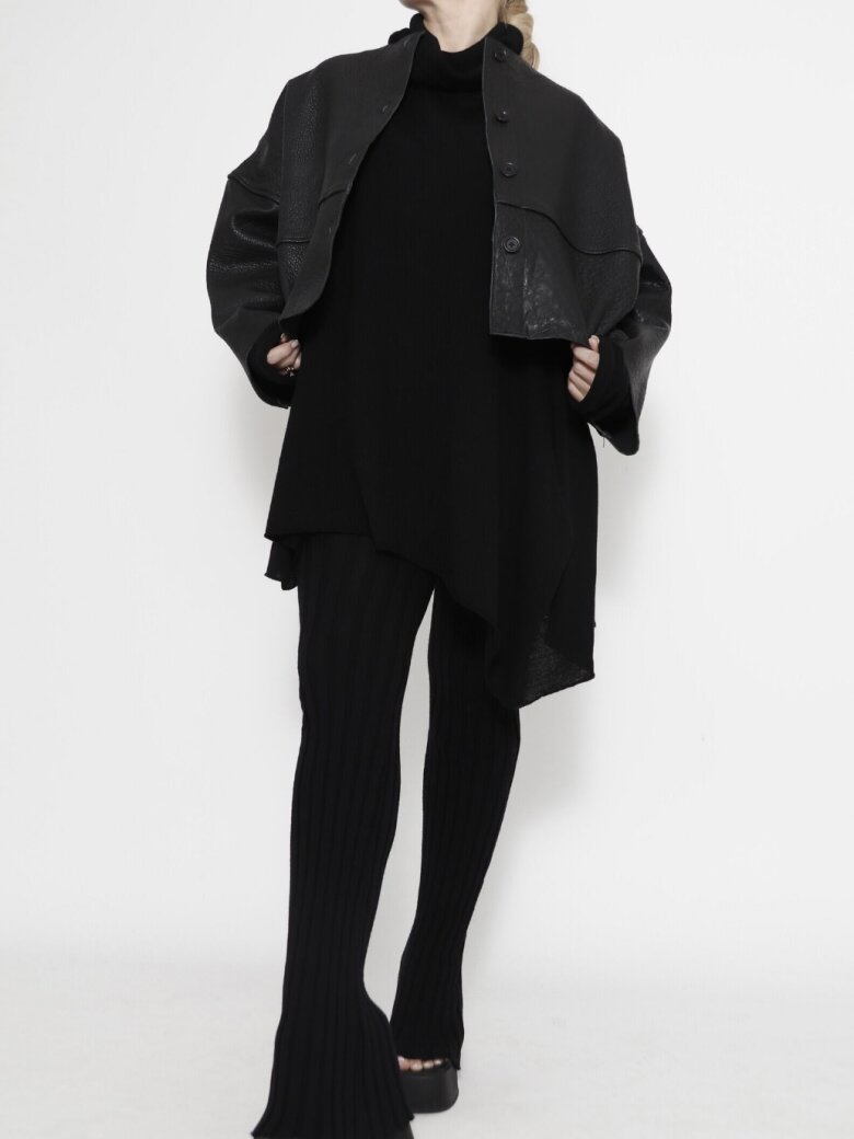 Sort Aarhus - Shrunked leather jacket with front buttons