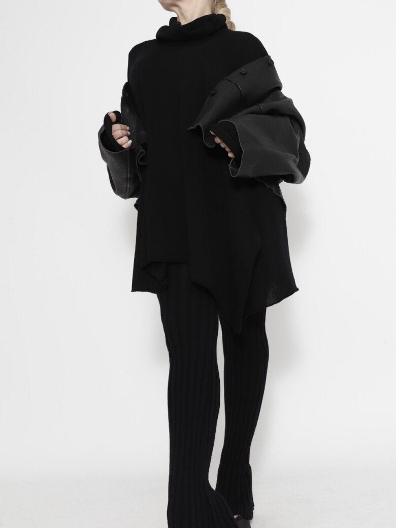 Sort Aarhus - Shrunked leather jacket with front buttons