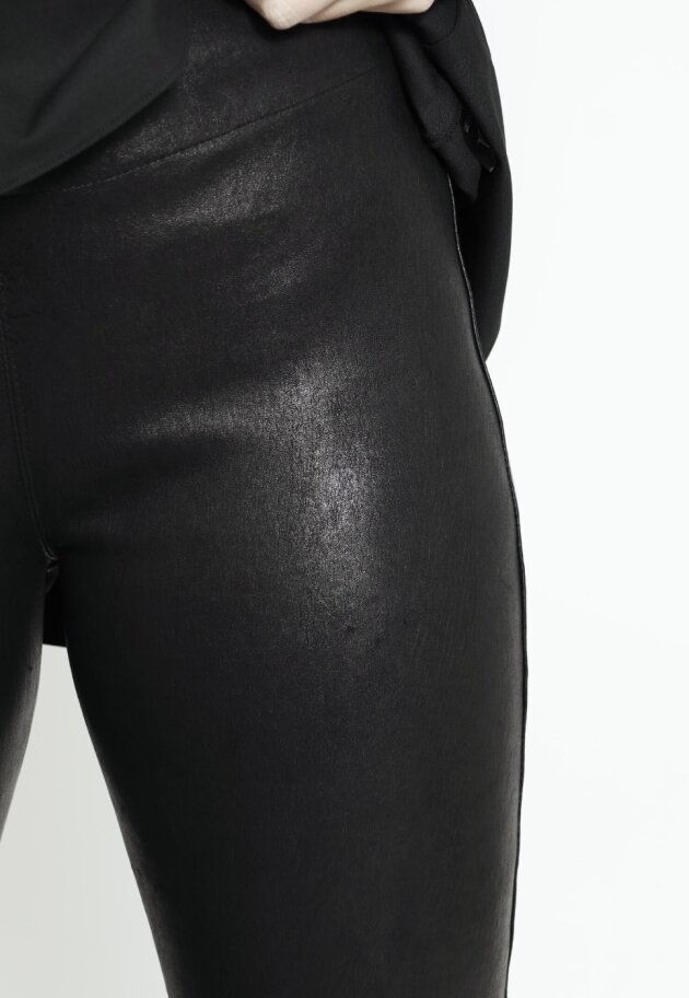 Sort Aarhus - Mid waist stretch leather leggings 