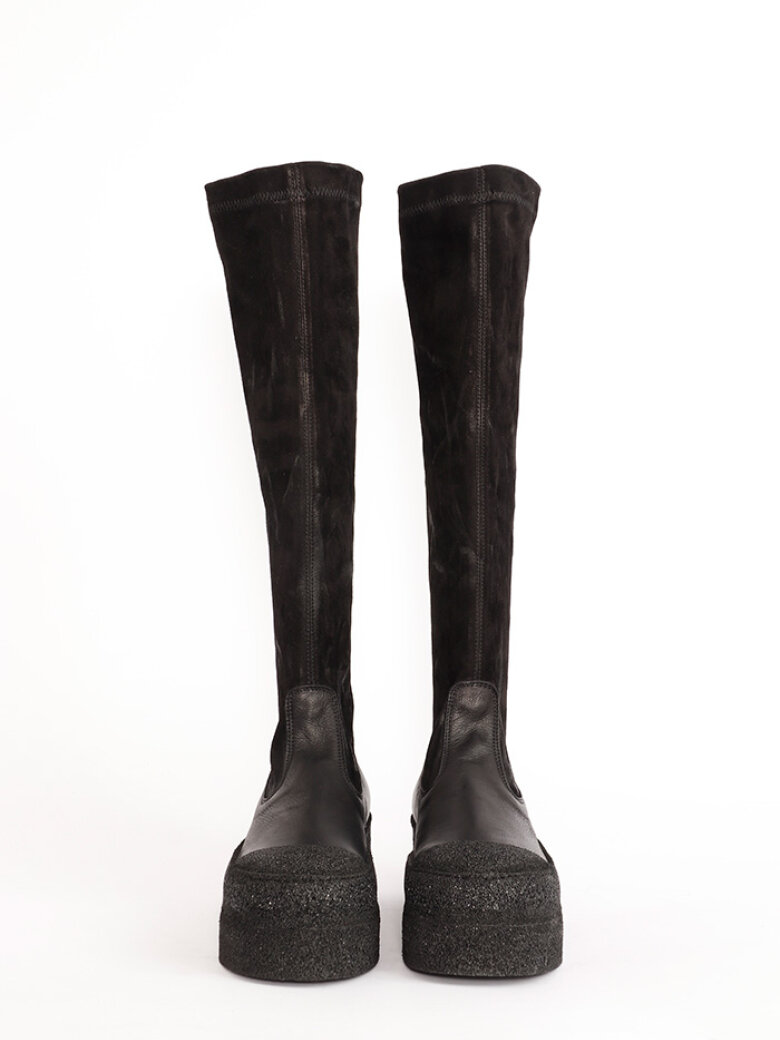 Lofina - Chunky long boot with suede stretch