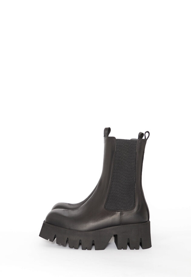 Lofina - Boot with a zipper and elastic