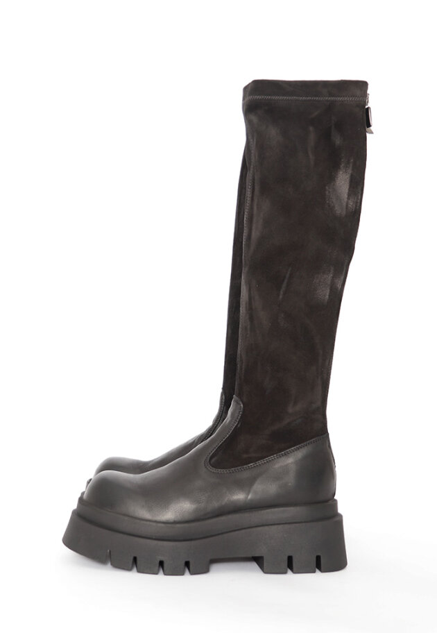 Lofina - Long boot with suede stretch skin and a zipper