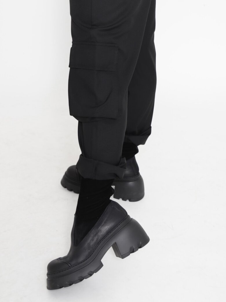 Sort Aarhus - High waist pants with pockets and front zipper