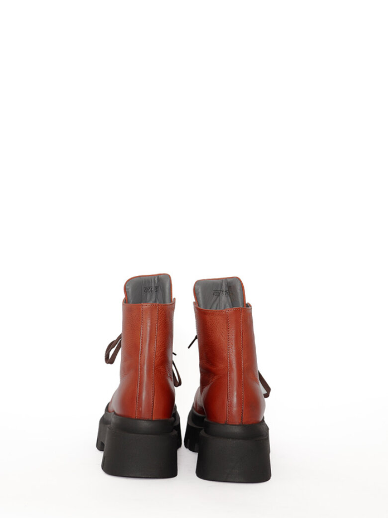 Lofina - Boot with laces