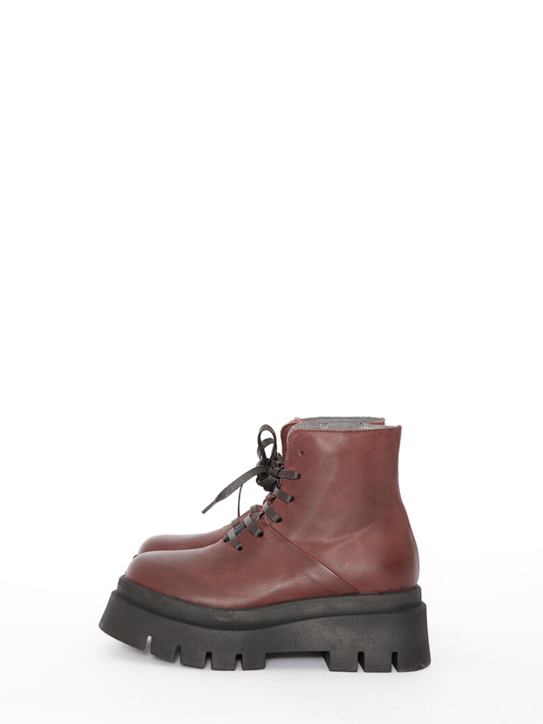 Lofina - Boot with laces and zipper