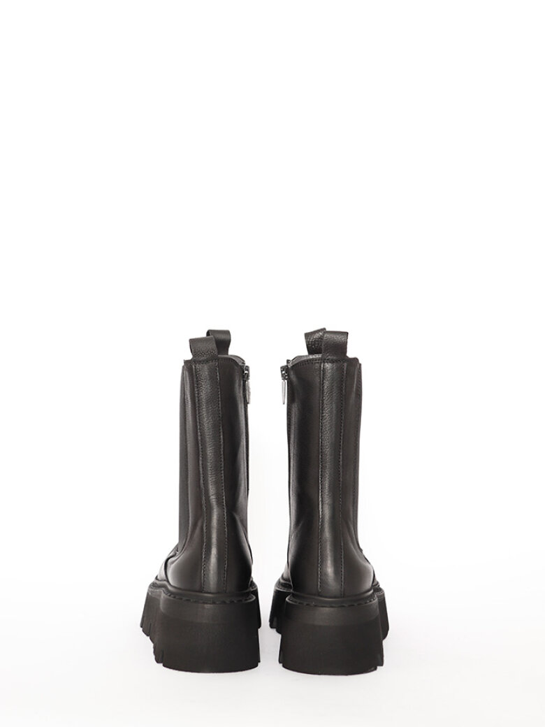 Lofina - Boot with elastic and zipper