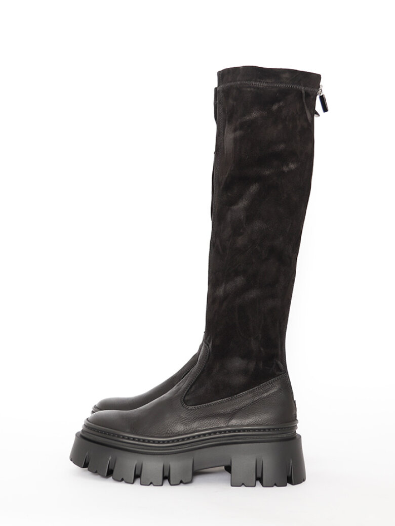 Lofina - Long boot with suede stretch skin