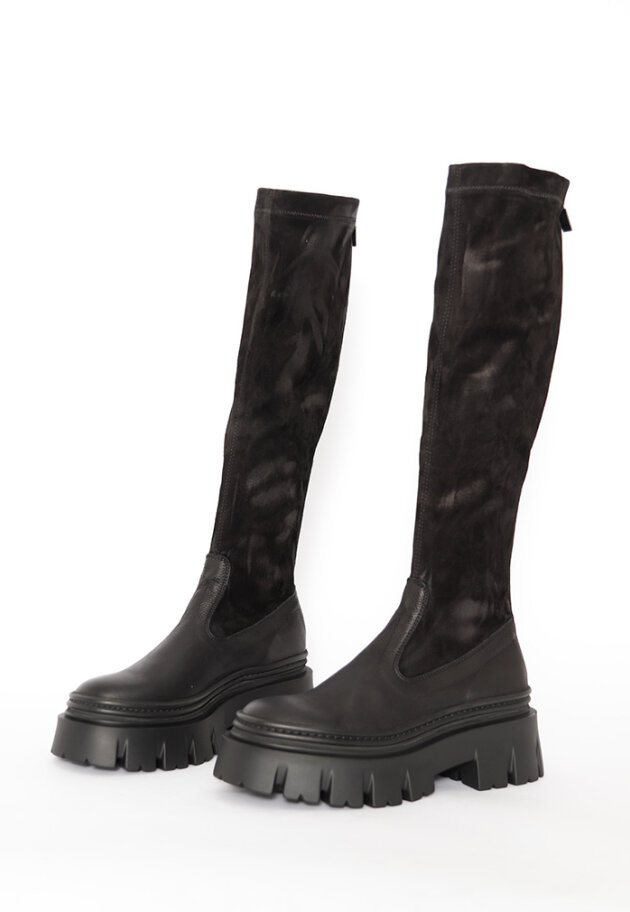 Lofina - Long boot with suede stretch skin