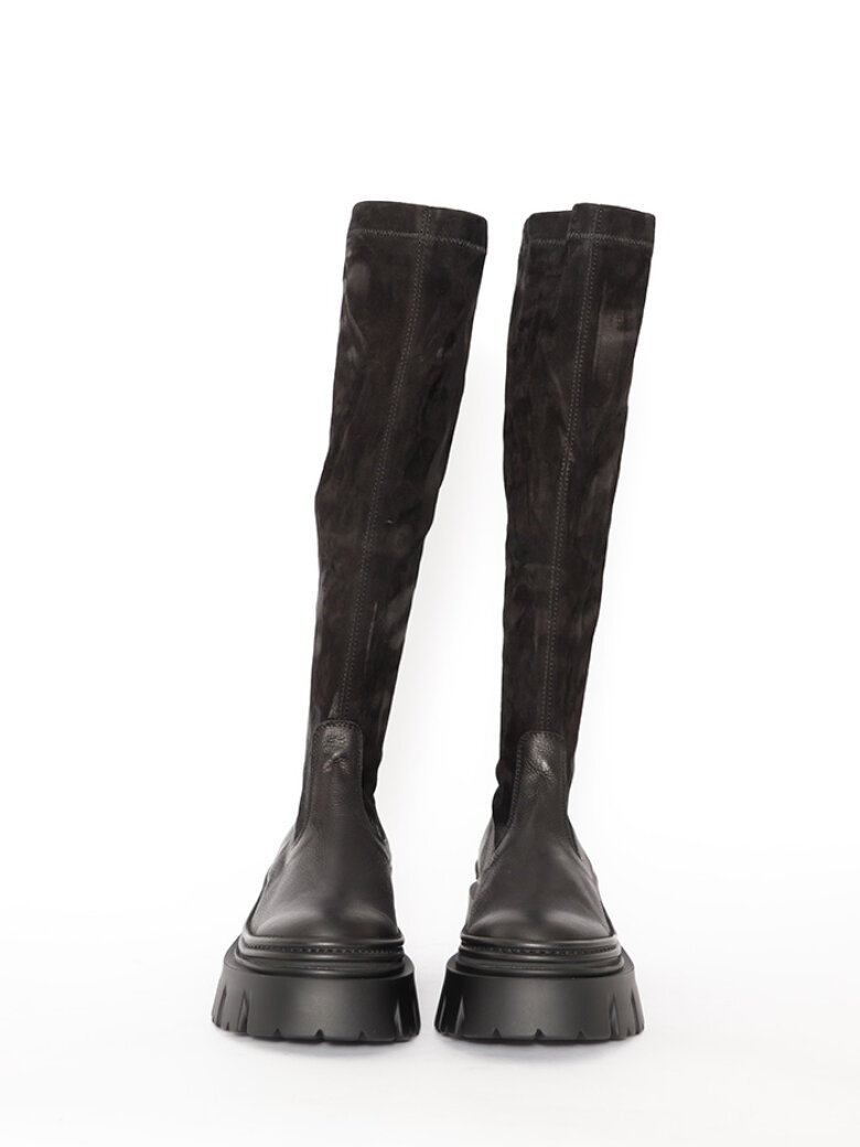 Lofina - Long boot with suede stretch skin